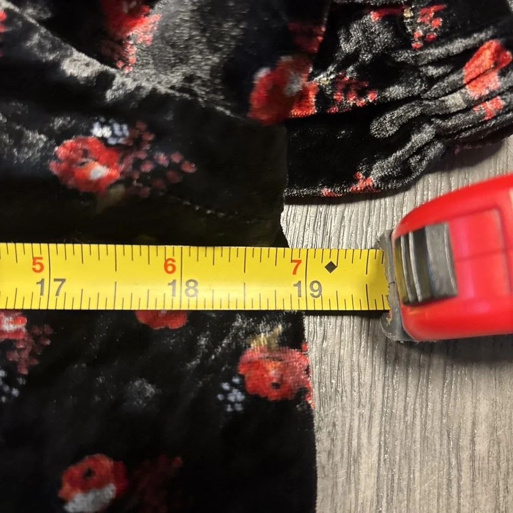 Loft Velvet Top Womens S Floral Whimsigoth‎ Dark Cottagecore Puff Sleeve Goth